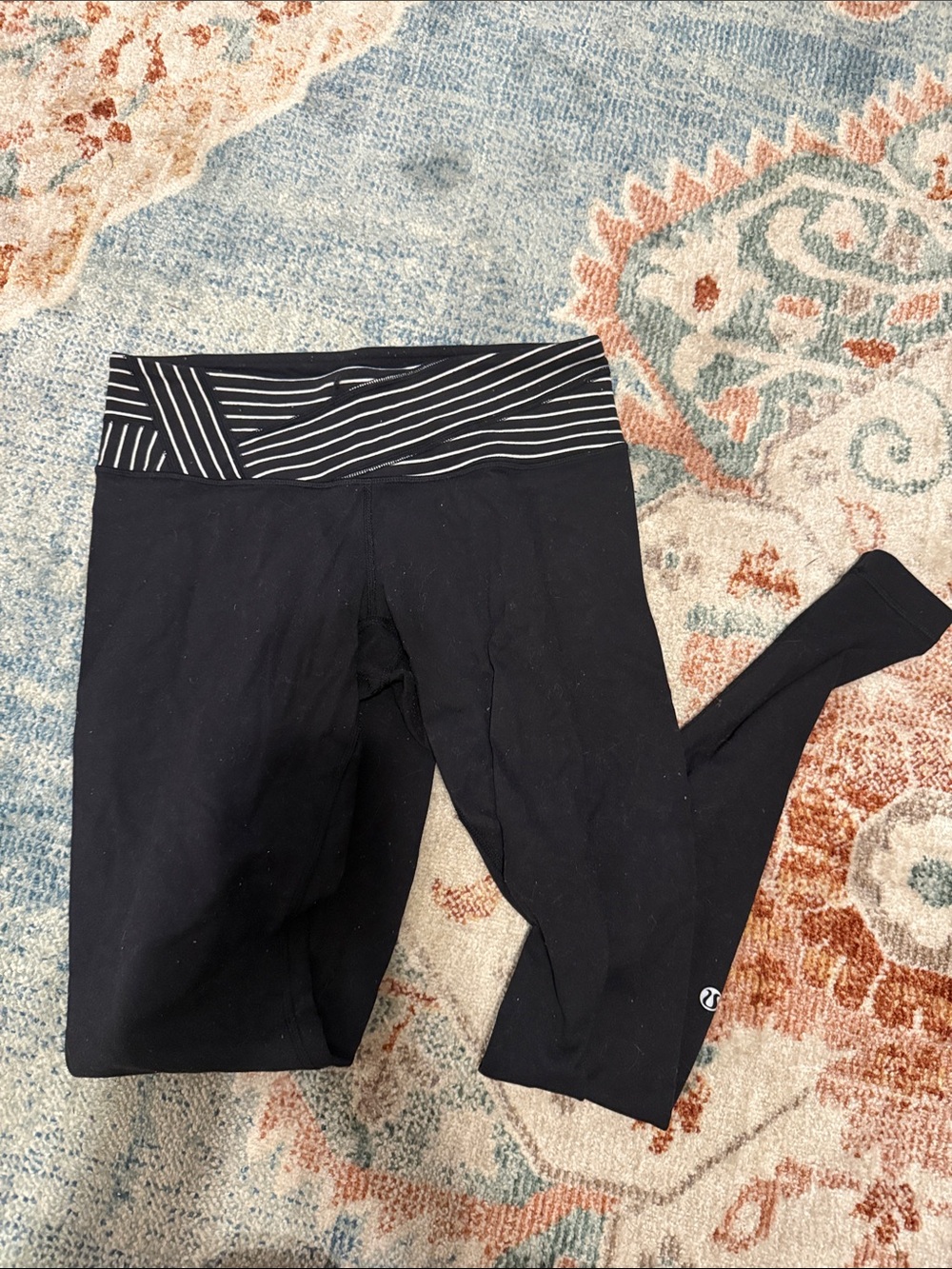 Reversible lululemon Leggings with Striped Waistband